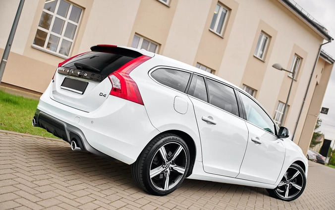 Volvo V60 cena 66900 przebieg: 210000, rok produkcji 2018 z Płock małe 781